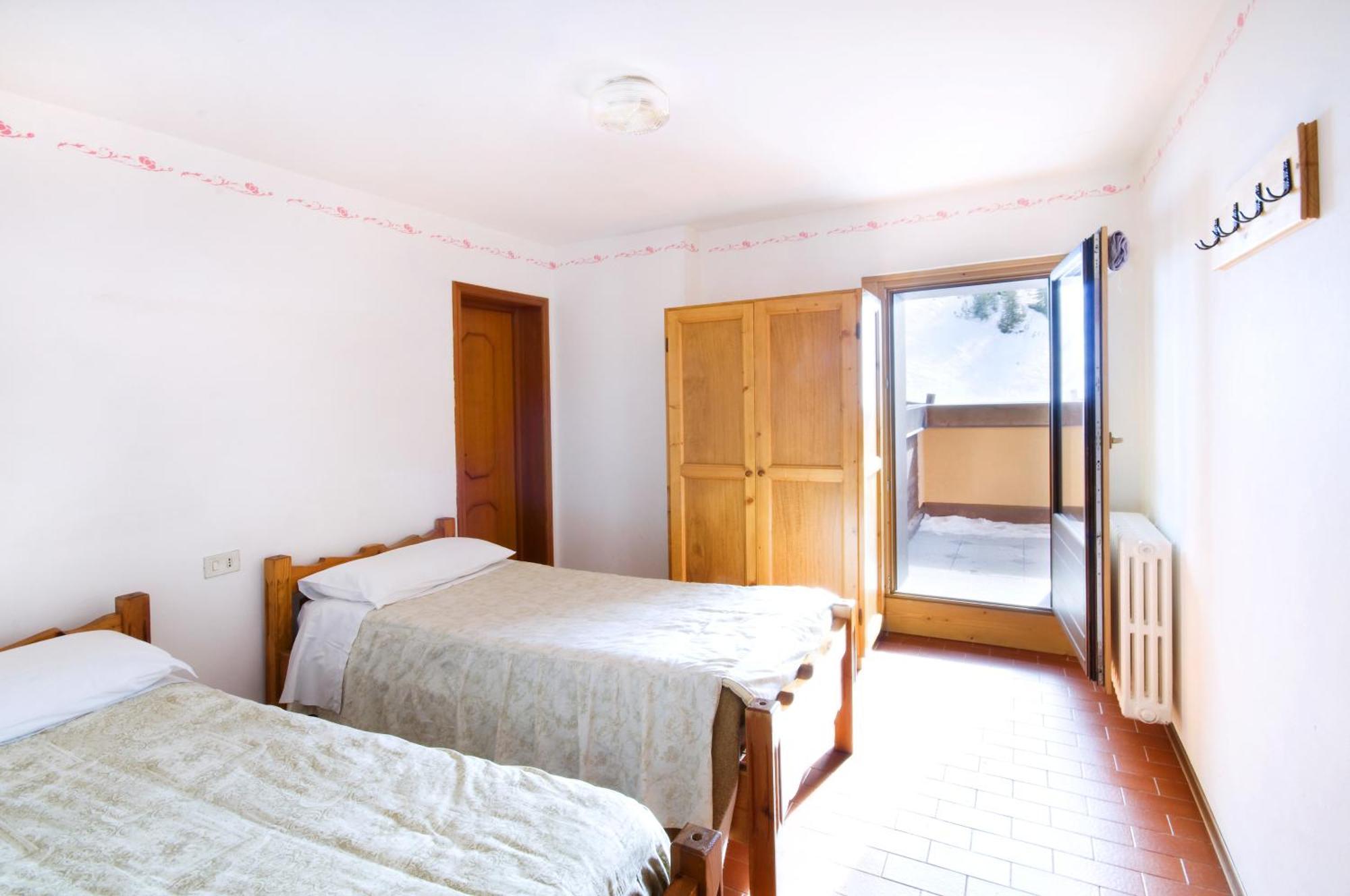 Chalet Dei Rododendri Villa Valdisotto Bilik gambar
